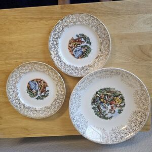 Vtg Stetson 22KT Gold Dinnerware Set Romantic Colonial Scene Plates Gold Rim 3pc